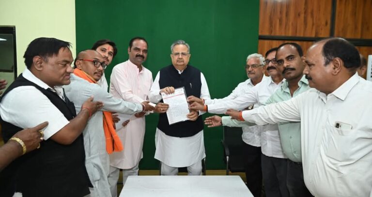 राजपूत क्षत्रिय महासभा ने विधानसभा अध्यक्ष को पहलगाम में हुए आतंकी हमले का विरोध करते हुए प्रधानमंत्री के नाम ज्ञापन सौंपा…