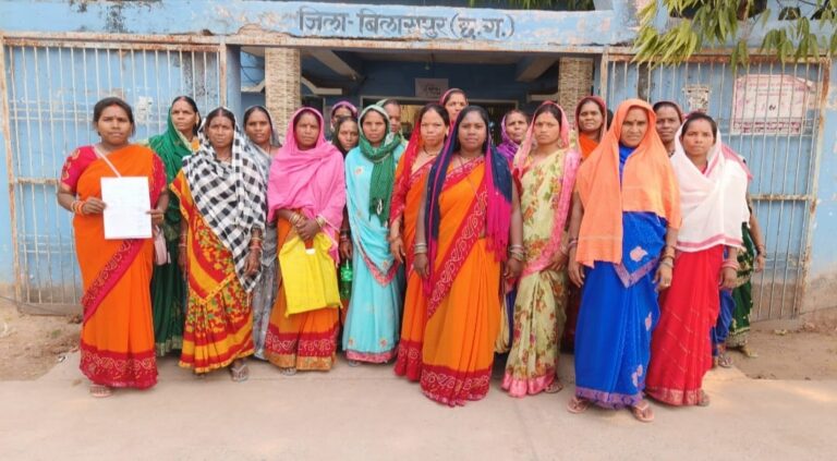 शराब भठ्ठी खोले जाने के विरोध में उतरी महिलाएं…विधायक और सीईओ को सौंपा ज्ञापन