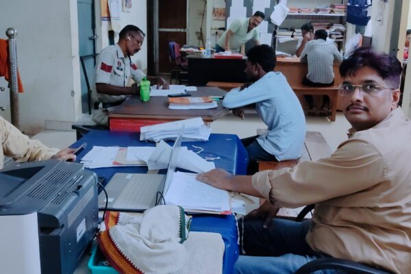 प्रधानमंत्री आवास योजना में ₹6.70 लाख का फर्जीवाड़ा उजागर, तीन पर FIR दर्ज