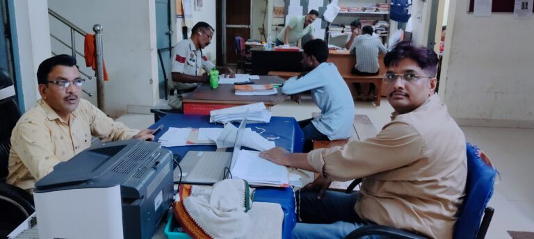 प्रधानमंत्री आवास योजना में ₹6.70 लाख का फर्जीवाड़ा उजागर, तीन पर FIR दर्ज