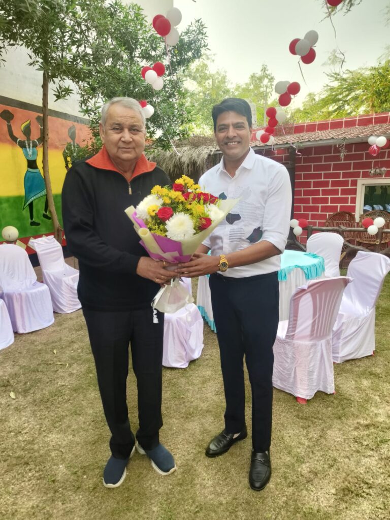 विधायक धर्मजीत सिंह की उपस्थिति में प्रेस क्लब अध्यक्ष वरुण सिंह ठाकुर का जन्म दिवस धूमधाम से मनाया गया।